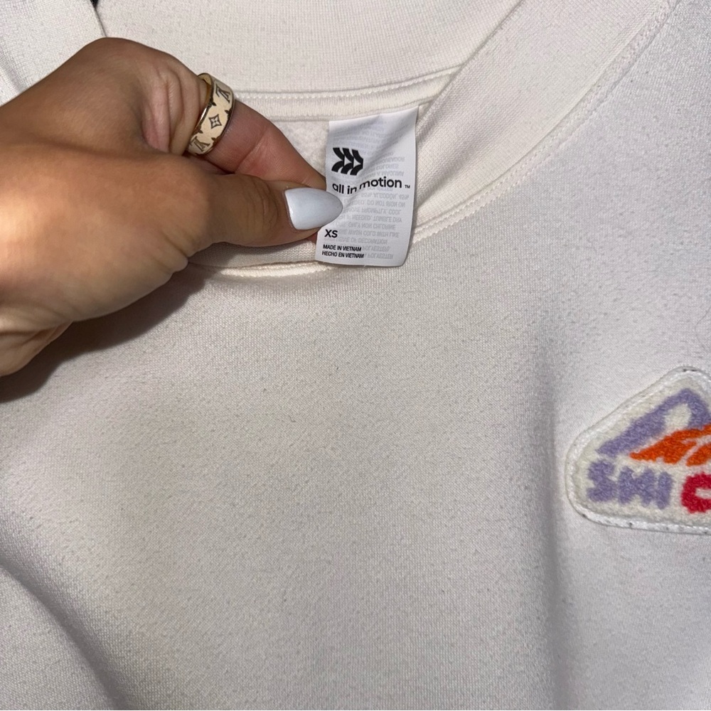 🖤All in Motion White Sweatshirt with Colorful Logo - Picture 5 of 6